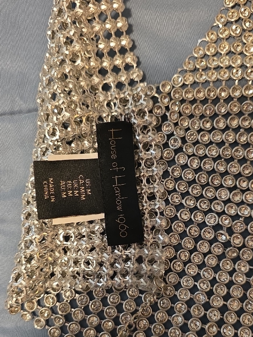 Chain Link Open Back Crop Top - Picture 2 of 5